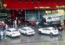 A Mini Truck Ran Over A Woman At A Bus Stop. Zelenograd, Moscow Region