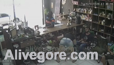 Armed Shop Robber Gets the Surprise of His Lifetime » UncensoredVideo - Latest News Without Censorship