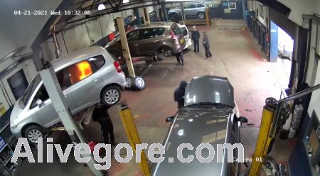 Mechanic Accidentally Sets Car On Fire