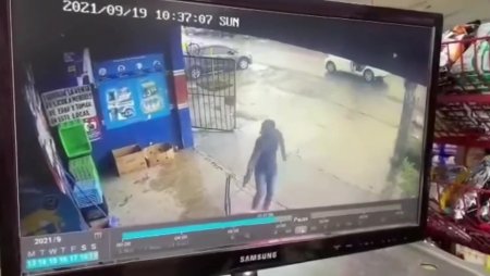 Hitman Shot His Victim With Quick Action