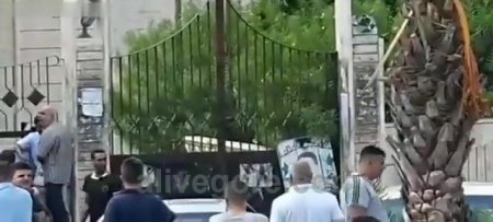 Syrian Man Throw A Bomb On His Brother In Law Front Of A Local Court v2
