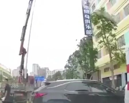 Collapsed Pole Damaged The Car And Killed A Passerby