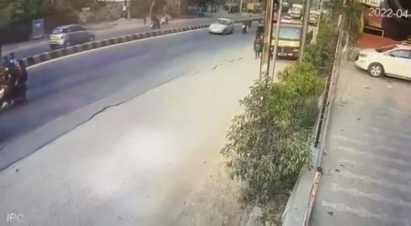 Motorcyclist Lost Control And Was Crushed By The Wheels Of A Truck
