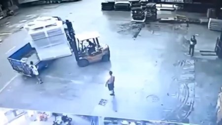 A Worker Was Crushed By A Fallen Load