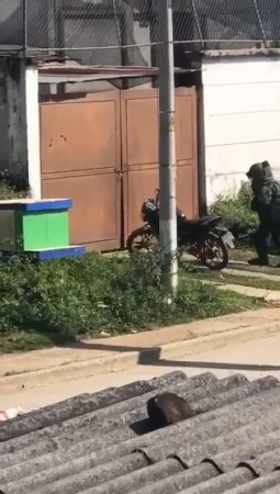 Officer Seriously Injured While Trying To Defuse A Motorcycle Bomb