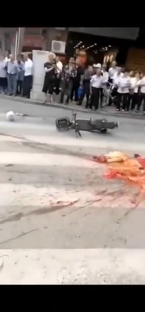 The Man Was Turned Into A Piece Of Meat In A Truck Collision. China