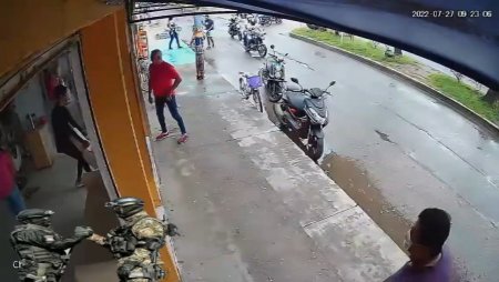A Motorcyclist Attacked A Store Owner And Got Shot