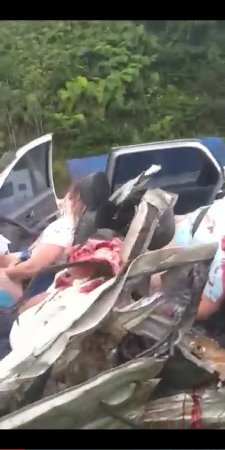 Terrible accident, killed four people in the car