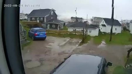 Video Terrifying Moment Of Impact When Ocean Swallows Homes As Hurricane Fiona Batters Bort Aux Basques. Canada