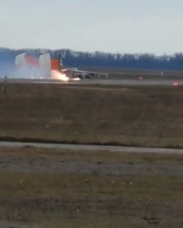 Russian Su-25 Shot Down By Ukrainian Nationalists Landed With Inoperative Landing Gear