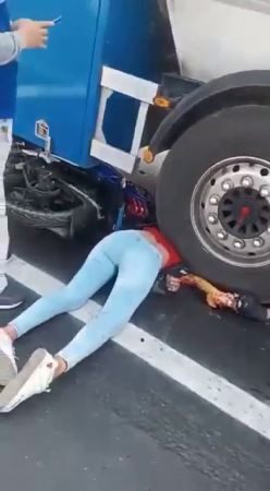 Young Woman Motorcyclist 6 Months Pregnant Crushed By Truck