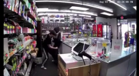 A Salesman Fought Off A Robber With A Knife