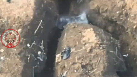 Russian Soldier Kills Ukranian Nazi In A Trench