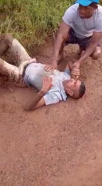 Lie Still, Your Leg Is Fucked Anyway » Uncensored Videos .Murders, Executions, Suicide, Terrible accidents - New Content Only
