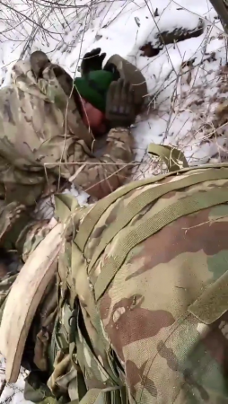 Ukrainian Troops Executing Surrendered Russian Coalition Soldiers With Pointblank Rifle-fire As They Lay Facedown In The Snow