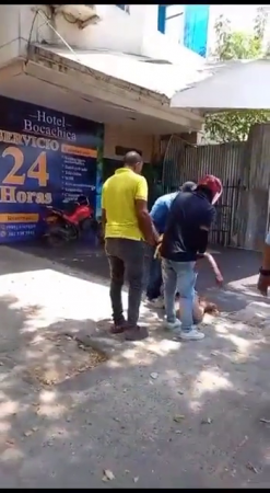 A Woman Jumped From A Certain Height At A Hotel. Colombia