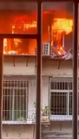 A Couple Of People Burned Alive In A Fire On The Balcony