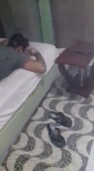 Sleeping Man Woke Up And Stuffed With Lead » Uncensored Videos .Murders, Executions, Suicide, Terrible accidents - New Content Only