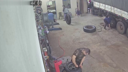 The Tire Shop Worker Died Quickly And Easily When The Tire Exploded