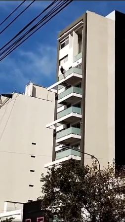 Man Jumped From The Eighth Floor