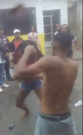 Fight Between Man And Tranny