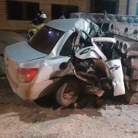 After Learning About The Pregnancy Of A Girlfriend, 21 Dude Committed Suicide By Crashing Into Concrete Slabs At High Speed