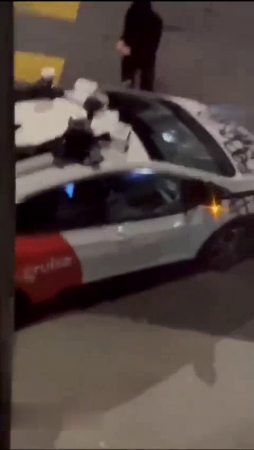 Someone Seen Destroying A RoboTaxi in San Francisco This Weekend