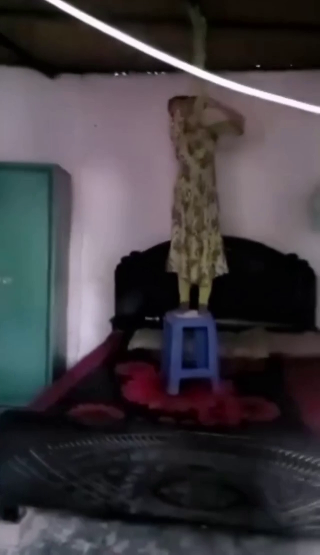 Woman Hanged Herself In Room Amid Sounds Of Gunfire » UncensoredVideo - Latest News Without Censorship  