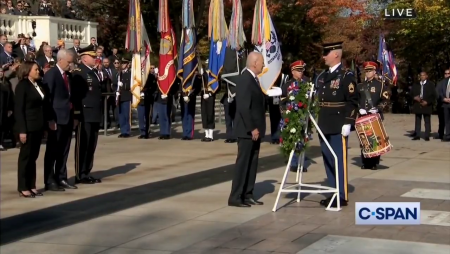 This Time, The US President Could Not Figure Out Where To Go After The Wreath-laying Ceremony