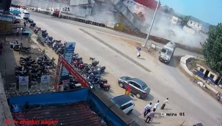 Footage Of The Collapse Of An Overpass On The Mumbai-Goa Highway