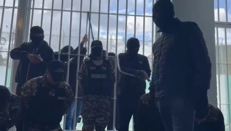 Ecuadorian Criminals Continue To Hang Captured Guards
