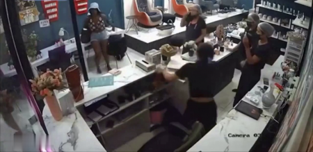 Two Women From New York And London Attacked Staff At A Nail Salon