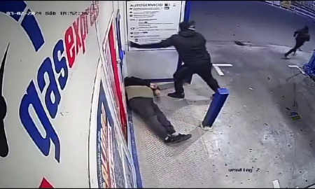 Kidnapping Of A Luxury Car At A Gas Station