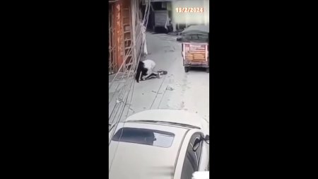 Lunatic Chinese Man Attempt To Rape Girl In Broad Daylight