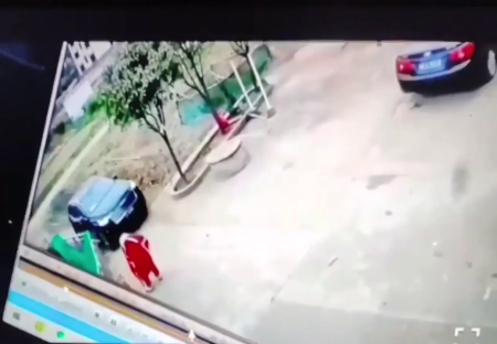 C.W! A Car Crushed A Very Small Child. China