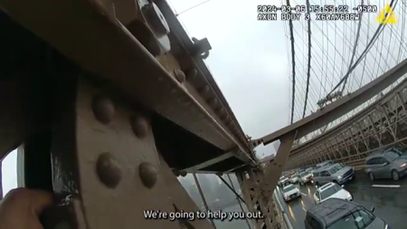Policeman Convinces Woman Not To Jump Off Brooklyn Bridge