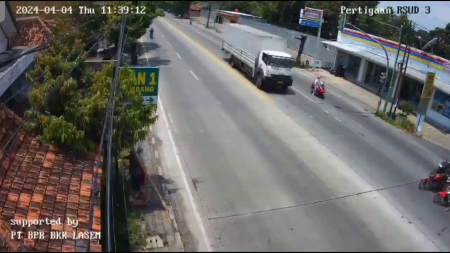 A Truck That Ran A Red Light Hit A Motorcyclist To Death