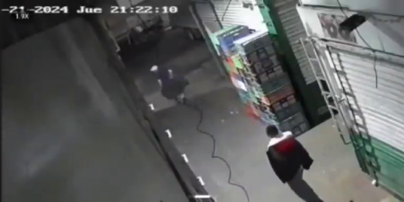 An Unknown Bastard Stabs Merchants And Shoppers At The Central Market. Colombia