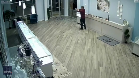 An Army Veteran Stopped A Robbery Attempt At His Jewelry Store In Omaha, Nebraska After Scaring The Would-be Thief Off With His Gun