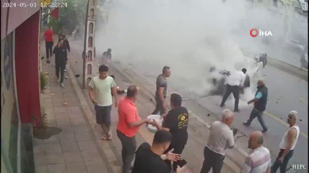 A Car That Lost Control Hit Several Pedestrians, And One Woman Was Killed. Turkey