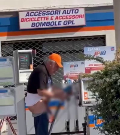 The Dude Put A Gas Gun In His Ass And Began To Jerk Off. Italy