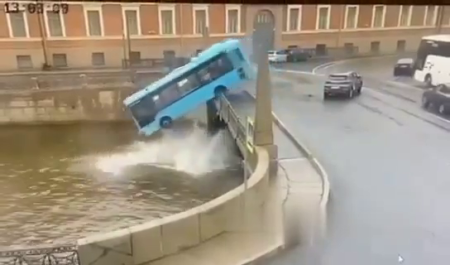 In St. Petersburg, A Passenger Bus Fell From A Bridge Into The Moika River