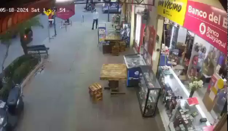 The Perpetrator Shot The Store Owner In Front Of His Wife. Ecuador