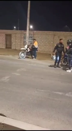A Policeman Hit Two Motorcyclists Aged 18 And 23 With A Helmet Blow. Peru