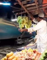 🍇Fruit Vendor Protecting His Grapes From Train Passengers In Bangladesh