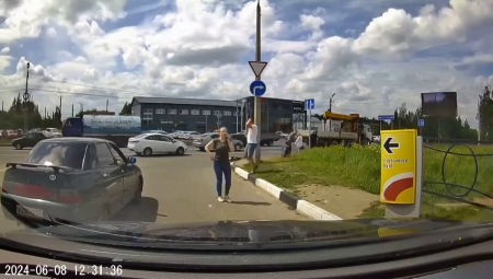 An 11-Year-Old Cyclist Was Killed By A Truck. Smolensk, Russia