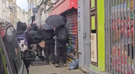 In Angers And Bordeaux, Immigrants Smash Up Bars Belonging To The Right Ultras. France