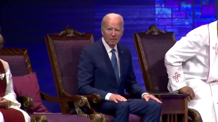 President Biden Sits In A Trance For A Whopping 25 Seconds At A Philadelphia Church After The Pastor Told Everyone To Stand Up