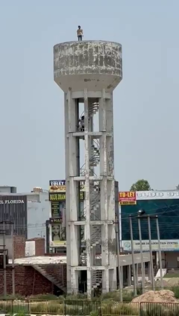 Indian Student Jumped From A Water Tower Due To Financial Problems