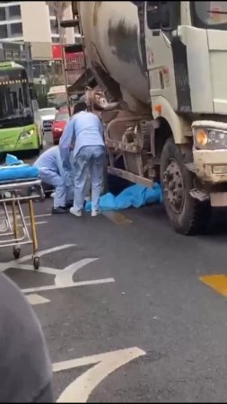 The Truck Ran Over A Cyclist Who Was In The Truck's Blind Spot. Huai'an, Jiangsu, China